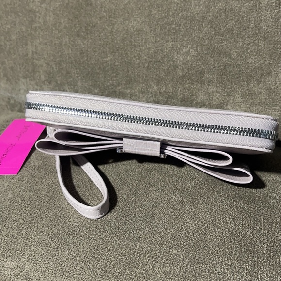 🥰🥰Betsey Johnson XOBOW Wallet🥰🥰 - Picture 4 of 11